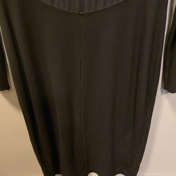 Form fitting long sleeved sheer back LBD - Picture 6 of 7